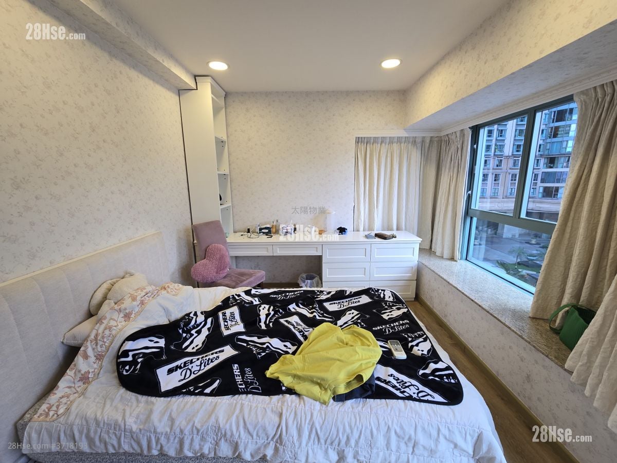 海逸豪園 售盤 4 房 , 3 浴室 900 平方呎