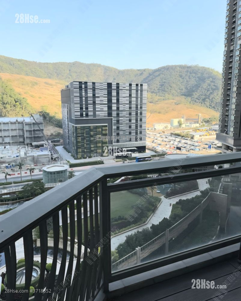 領峰 售盤 4 房 985 平方呎