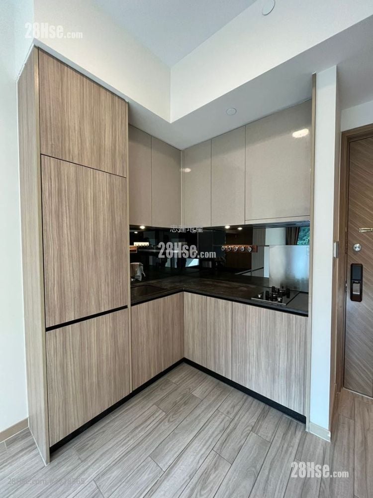 Novum East Sell 3 Bedrooms , 1 Bathroom 451 ft²