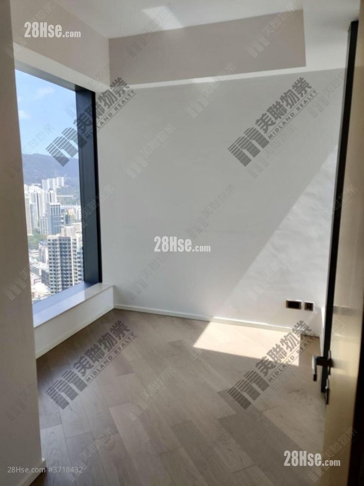 柏傲灣 售盤 3 房 645 平方呎