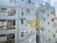 Luen Hop Building Sell Studio , 1 Bathroom 180 ft²