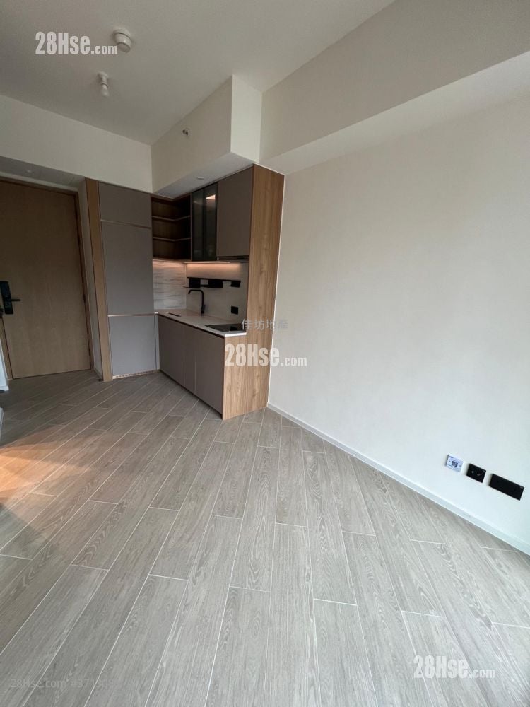 傲华 租盘 1 房 , 1 浴室 283 平方尺