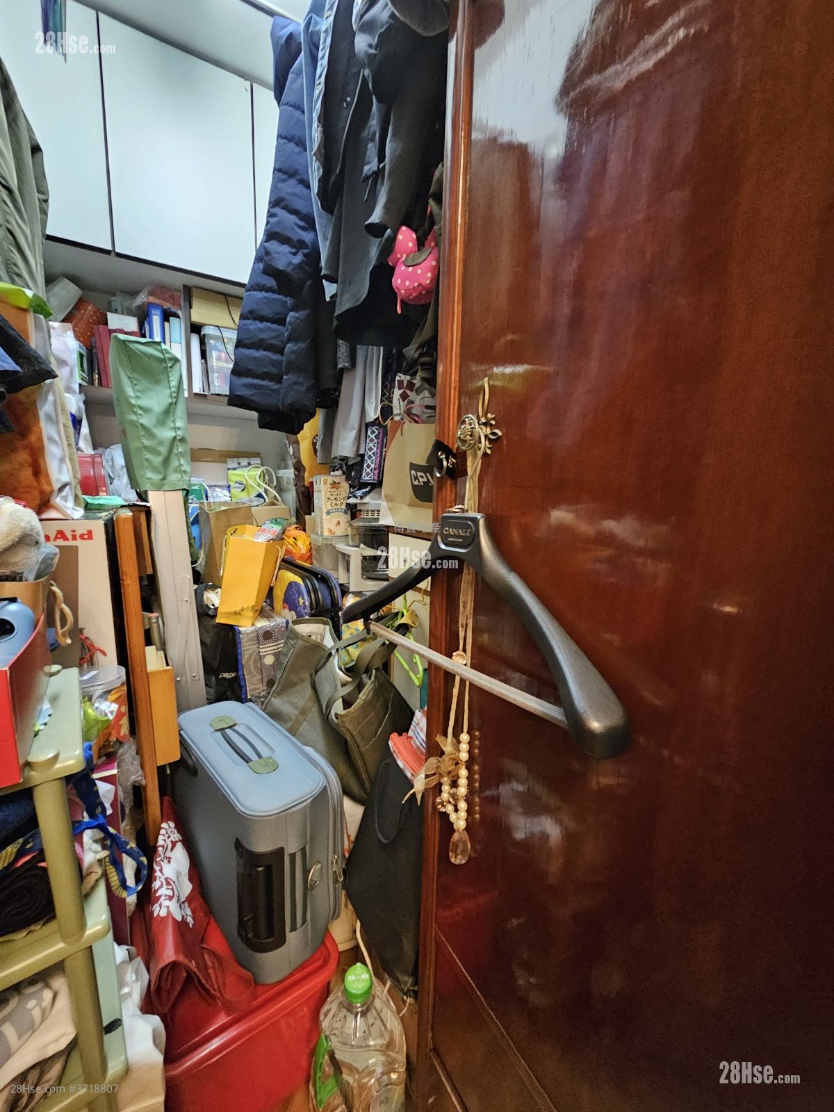 Apartment Sell 3 Bedrooms , 1 Bathroom 561 ft²