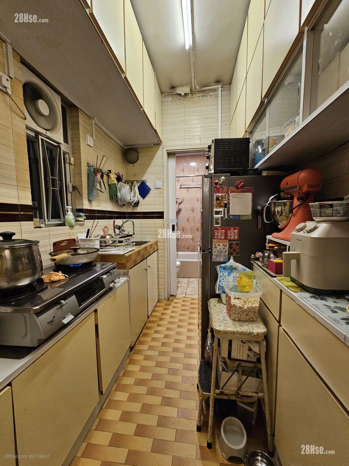 Apartment Sell 3 Bedrooms , 1 Bathroom 561 ft²