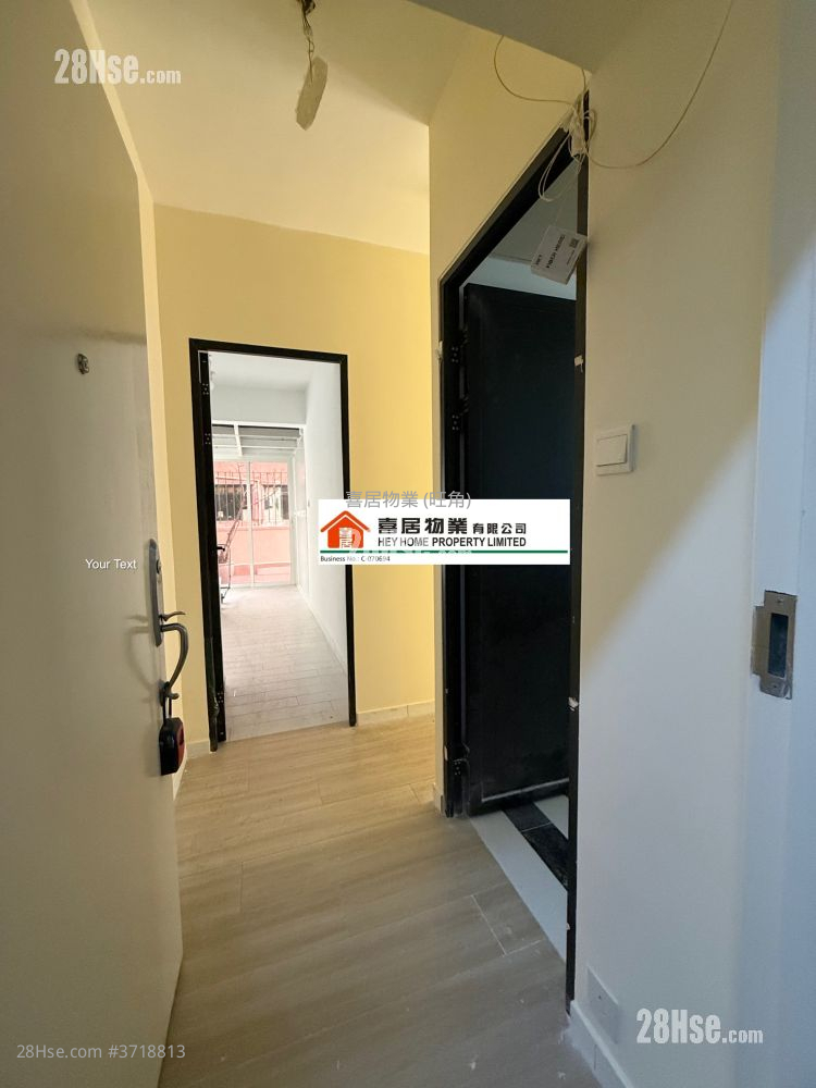 Hung Hay Building Sell 2 Bedrooms , 3 Bathrooms 300 ft²