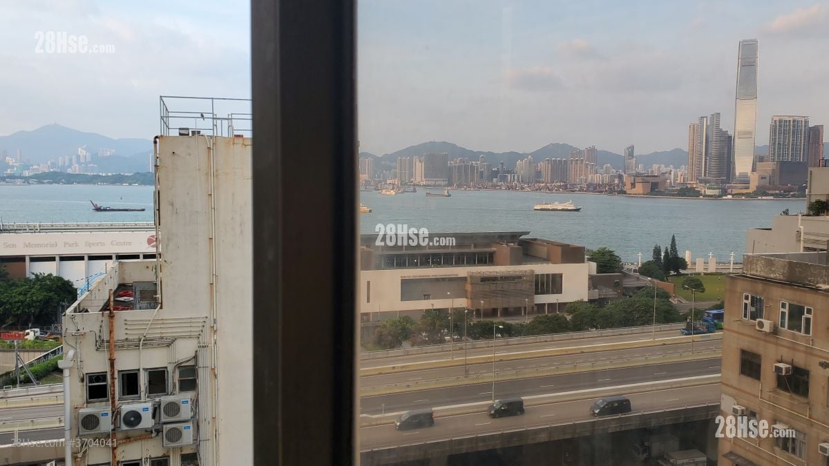 Tak Tung House Sell 3 Bedrooms , 1 Bathroom 583 ft²