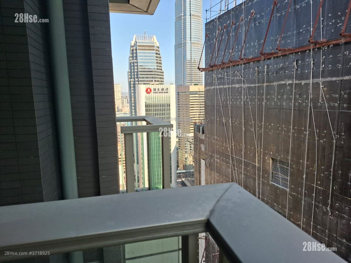 My Central Sell 2 Bedrooms , 1 Bathroom 679 ft²