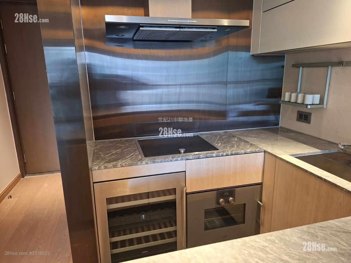 My Central Sell 2 Bedrooms , 1 Bathroom 679 ft²