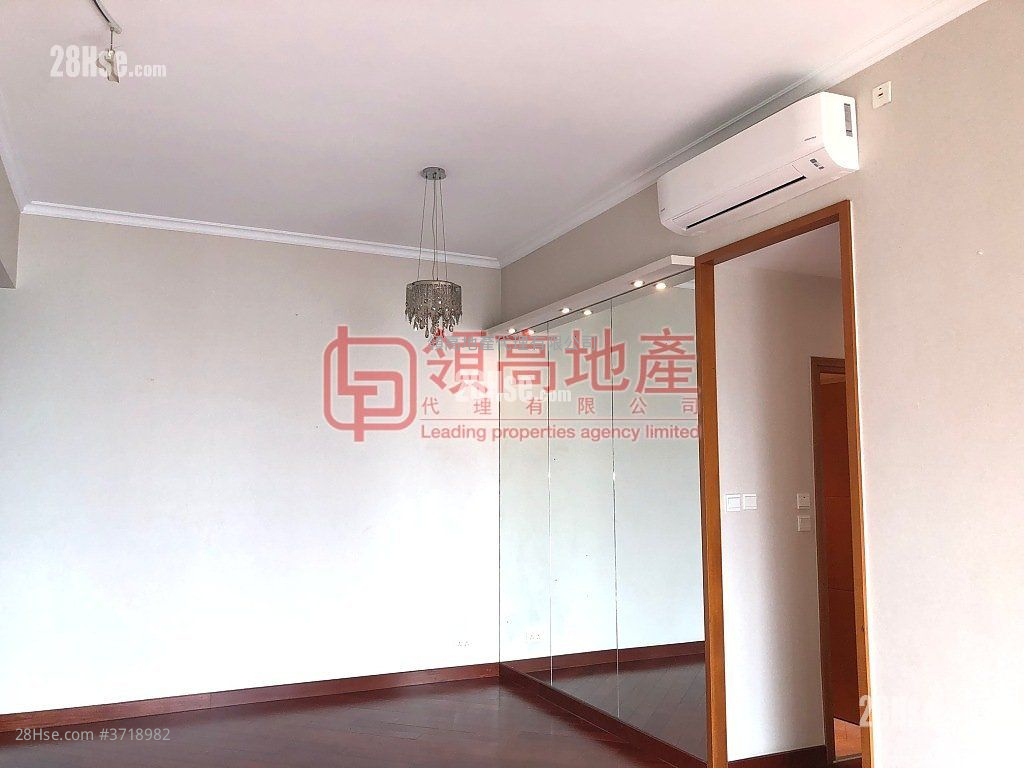 凯旋门 售盘 3 房 , 2 浴室 970 平方尺