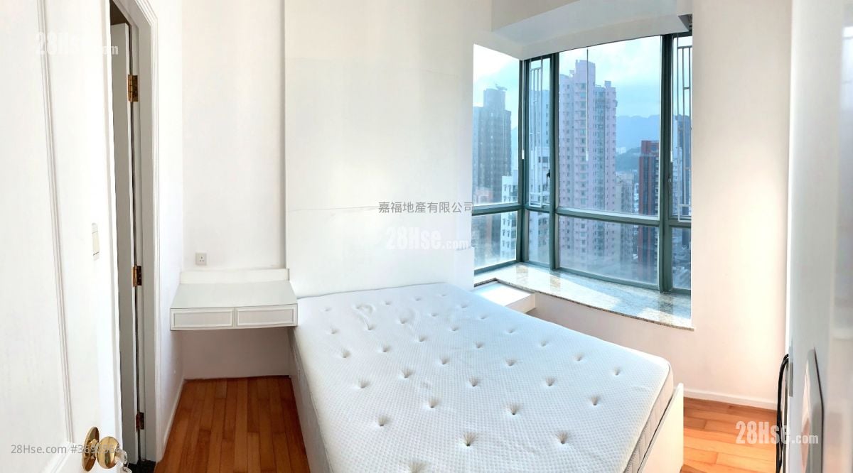 單幢樓房 售盤 4 房 , 2 浴室 1,246 平方呎