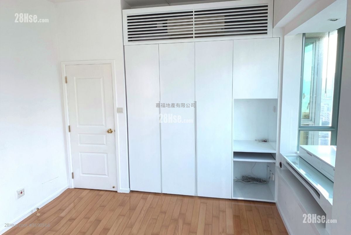 單幢樓房 售盤 4 房 , 2 浴室 1,246 平方呎