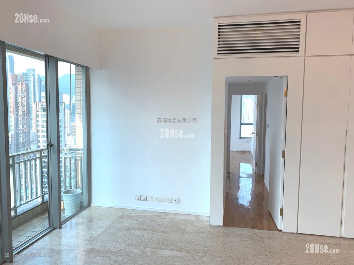 單幢樓房 售盤 4 房 , 2 浴室 1,246 平方呎