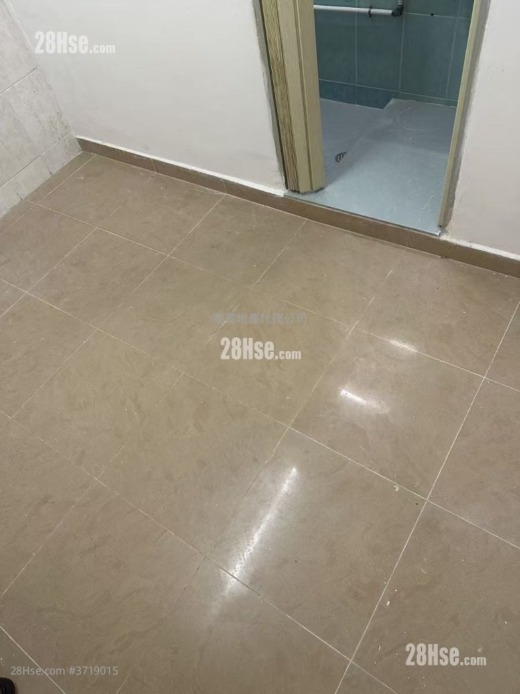 仁和大楼 售盘 398 平方尺