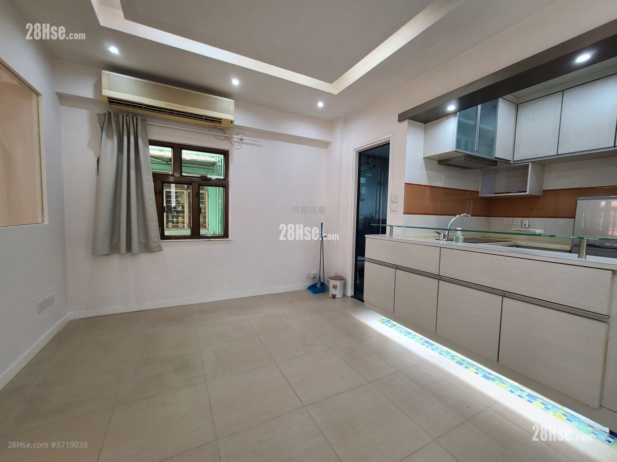 Apartment Sell 1 Bedroom , 1 Bathroom 386 ft²