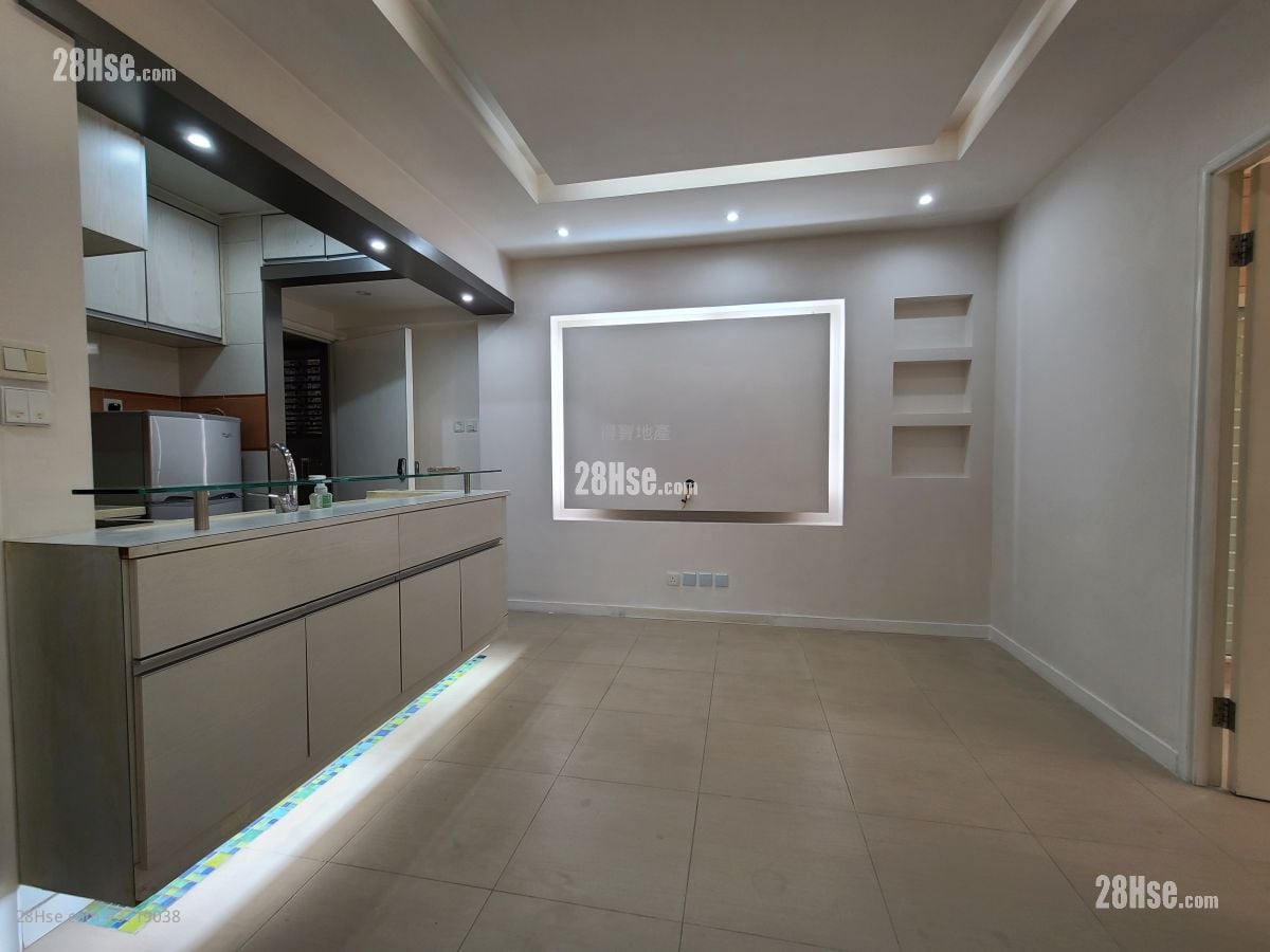 Apartment Sell 1 Bedroom , 1 Bathroom 386 ft²