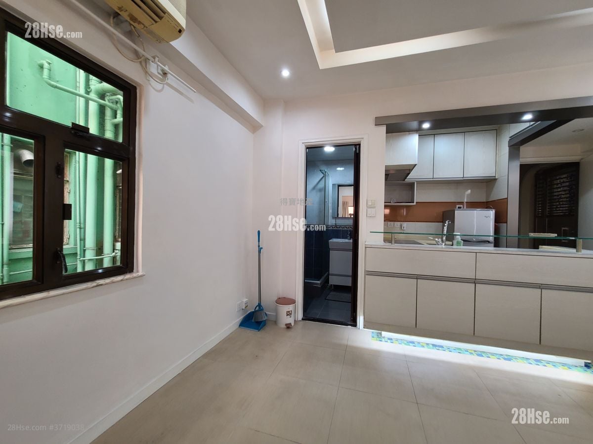 Apartment Sell 1 Bedroom , 1 Bathroom 386 ft²
