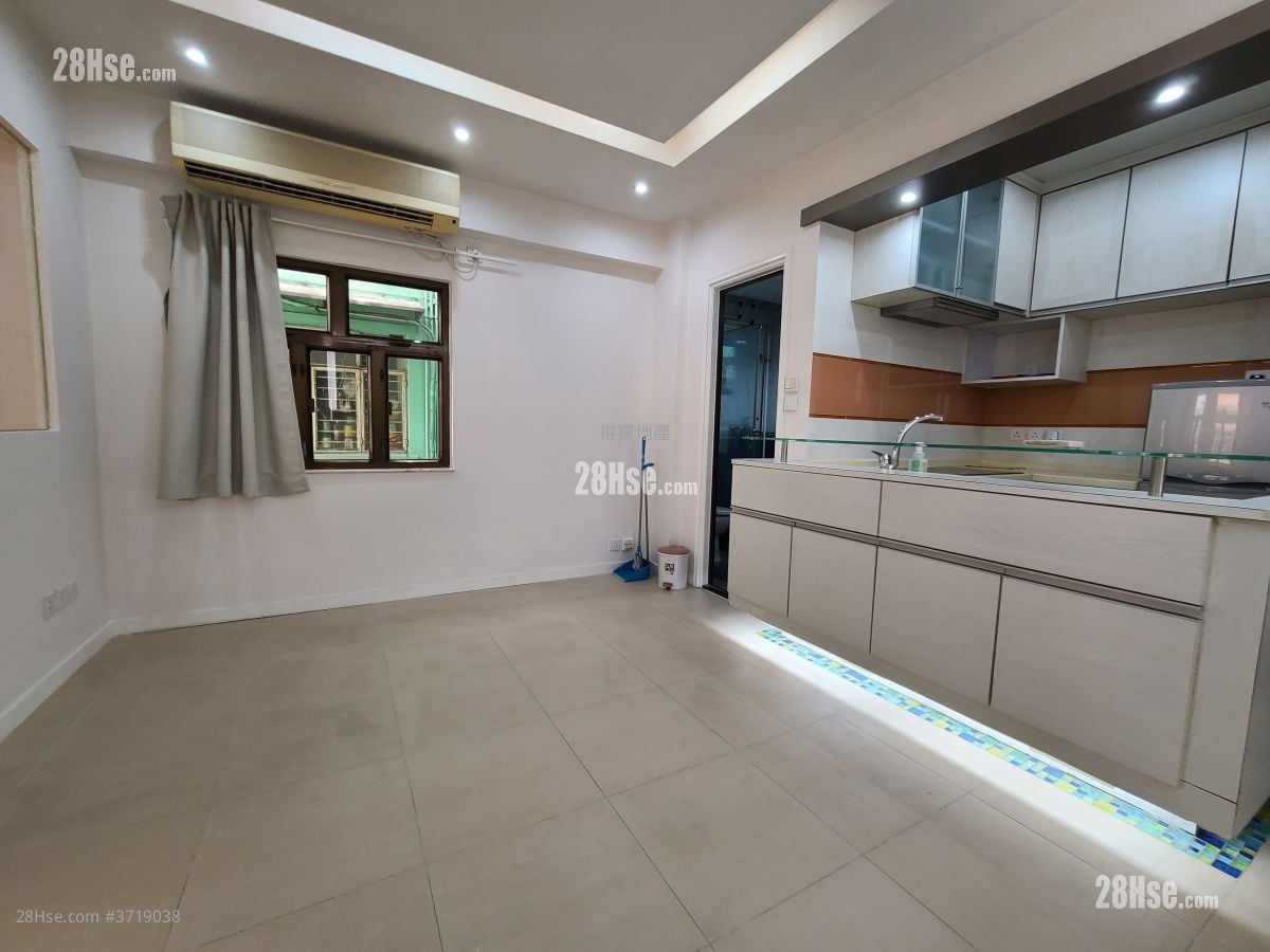 Apartment Sell 1 Bedroom , 1 Bathroom 386 ft²