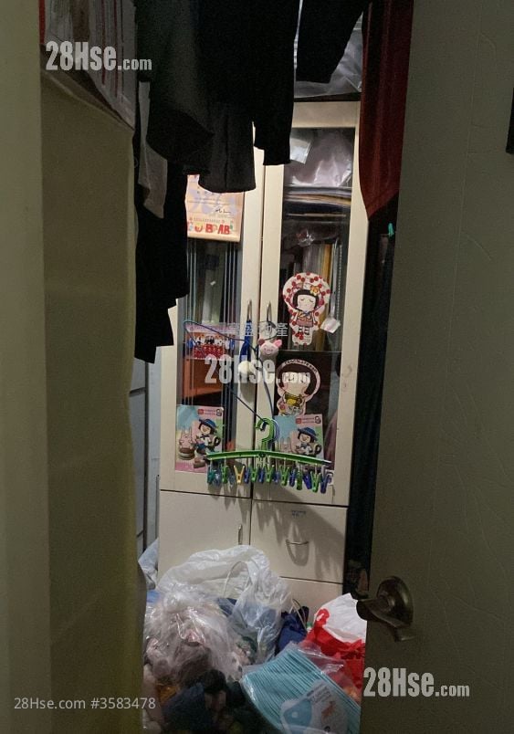 Fulham Court Sell 3 Bedrooms , 1 Bathroom 484 ft²