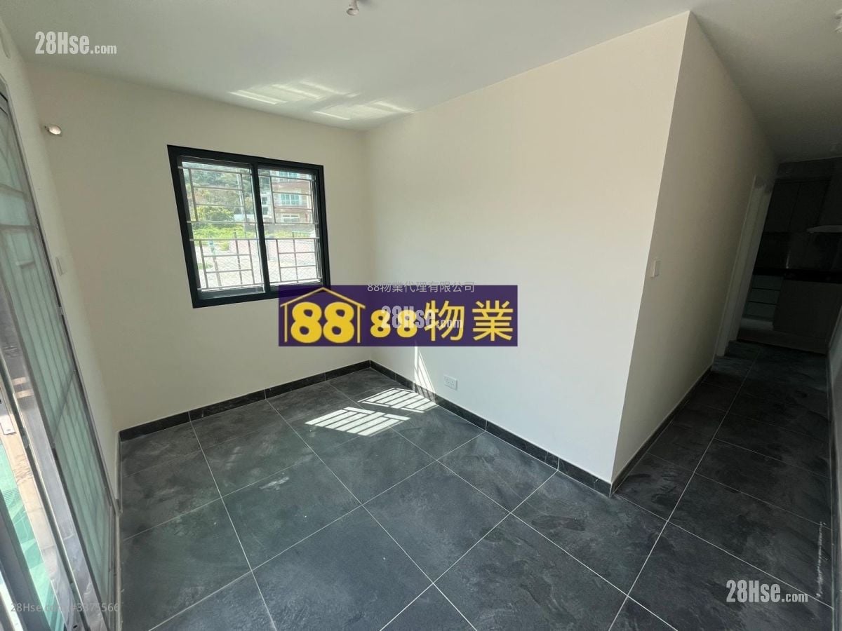 村屋 售盘 2 房 , 1 浴室 400 平方尺