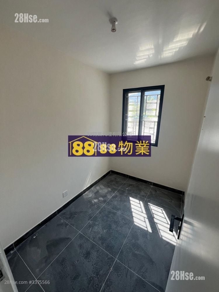 村屋 售盘 2 房 , 1 浴室 400 平方尺