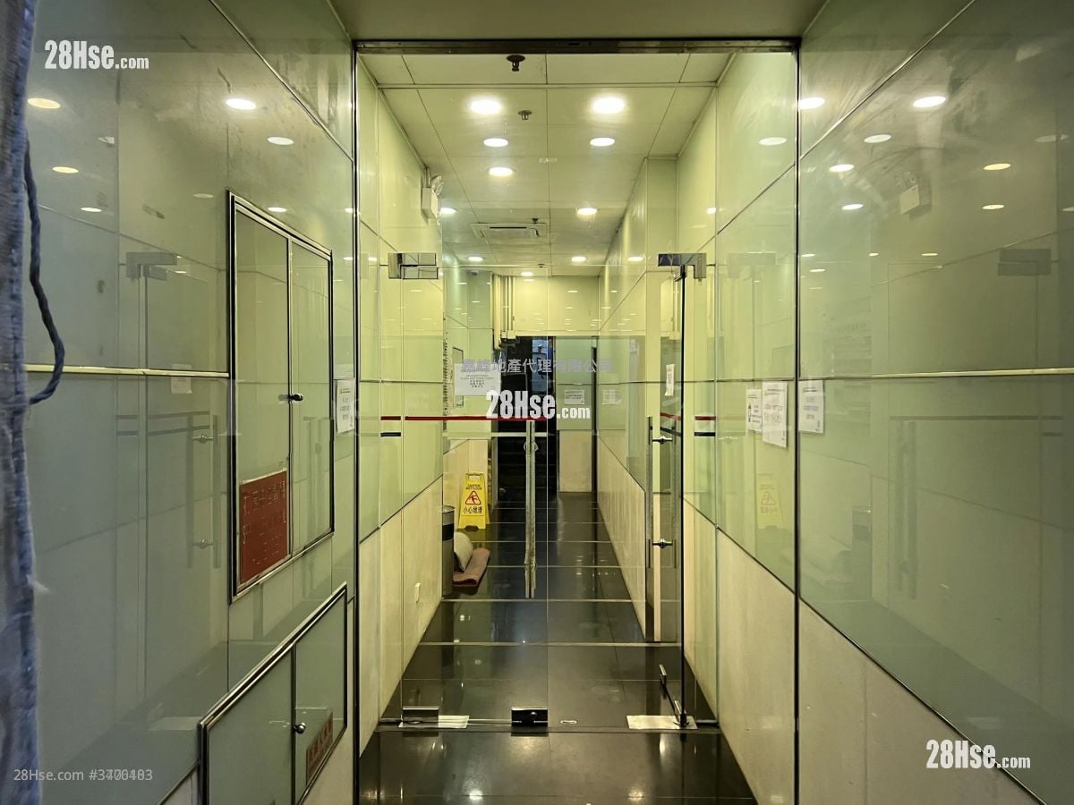 Haven Commercial Building Sell Studio , 1 Toilet