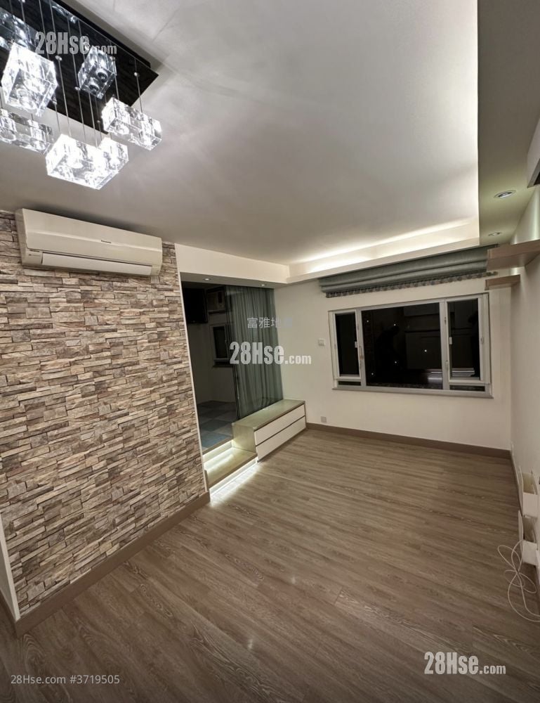 Hong Shui Court Sell 2 Bedrooms , 1 Bathroom 407 ft²
