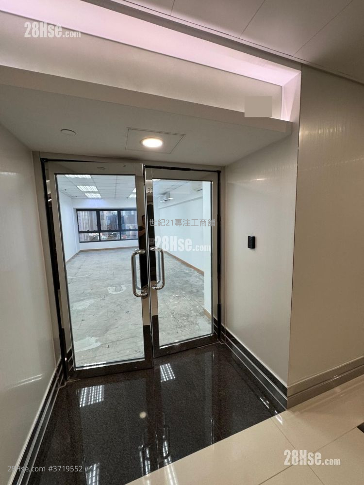 Peninsula Tower Rental