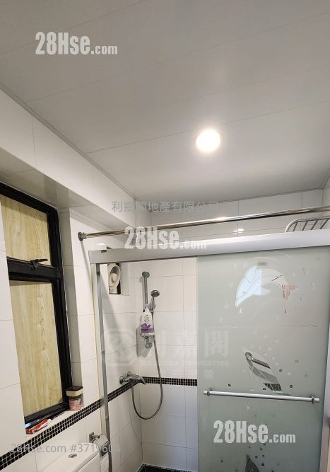 康怡花園 售盤 3 房 , 1 浴室 668 平方呎