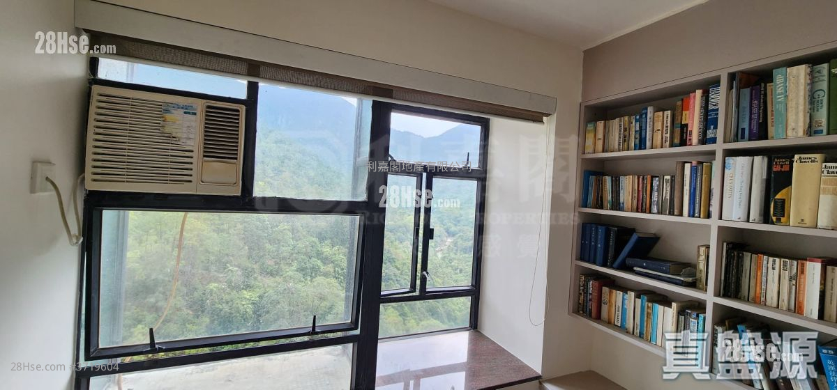 康怡花園 售盤 3 房 , 1 浴室 668 平方呎