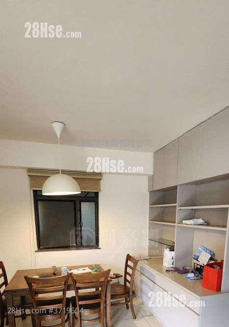 康怡花園 售盤 3 房 , 1 浴室 668 平方呎