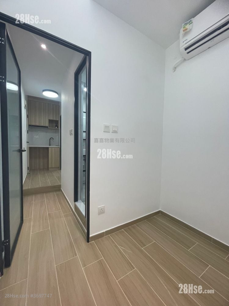 Chinese Mansion Rental 2 Bedrooms , 1 Bathroom 200 ft²