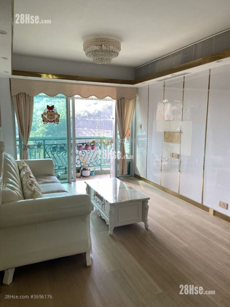 Metro Town Sell 4 Bedrooms , 1 Bathroom 888 ft²