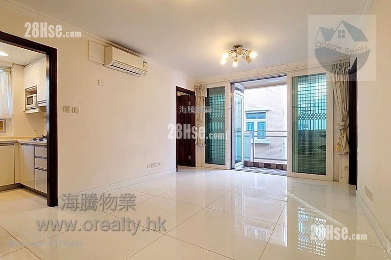 村屋 售盘 3 房 , 2 浴室 700 平方尺