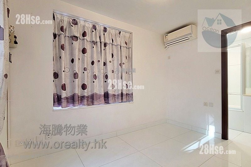 村屋 售盘 3 房 , 2 浴室 700 平方尺