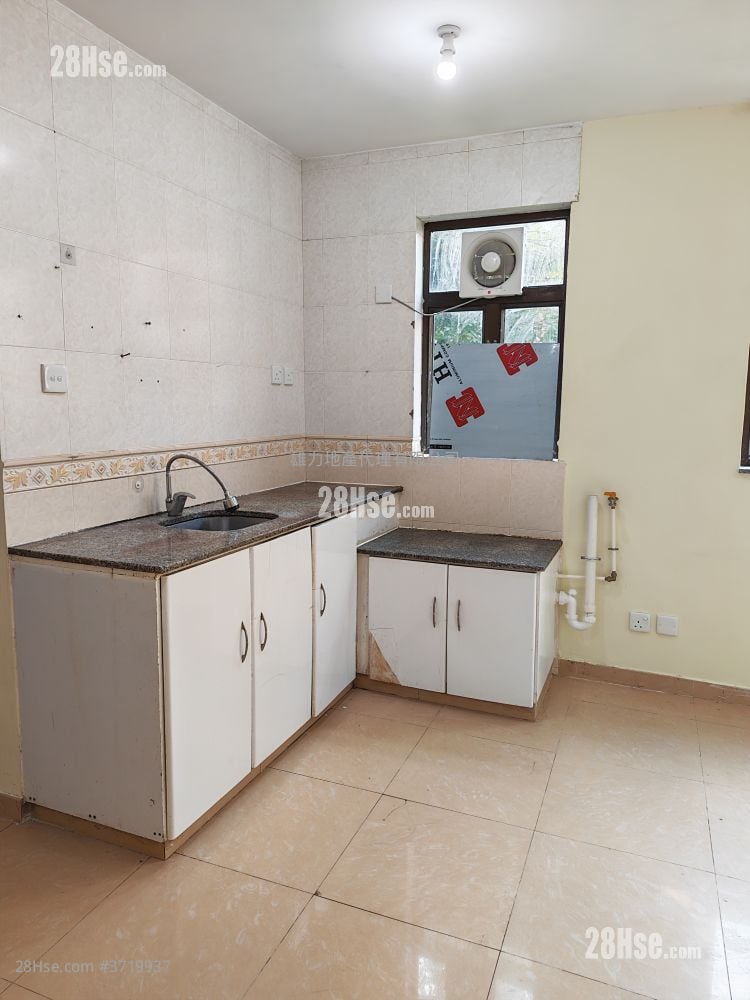 村屋 租盘 2 房 , 1 浴室 400 平方尺