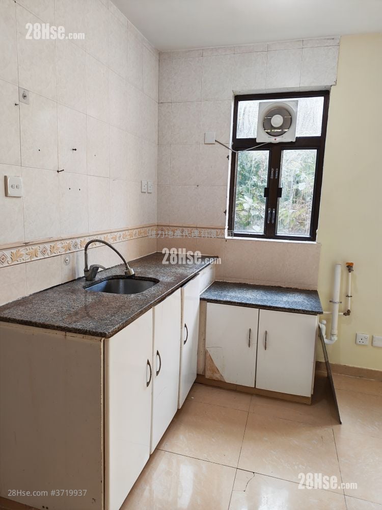 村屋 租盘 2 房 , 1 浴室 400 平方尺