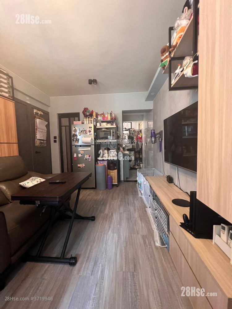 Fortune Court Sell 2 Bedrooms , 1 Bathroom 321 ft²