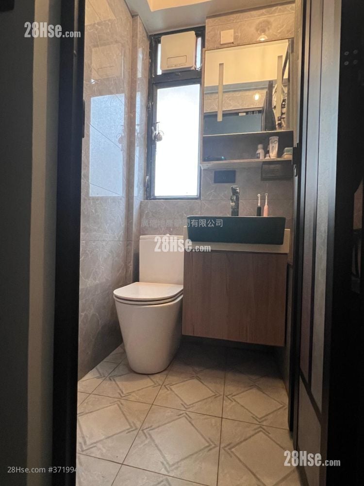 Fortune Court Sell 2 Bedrooms , 1 Bathroom 321 ft²