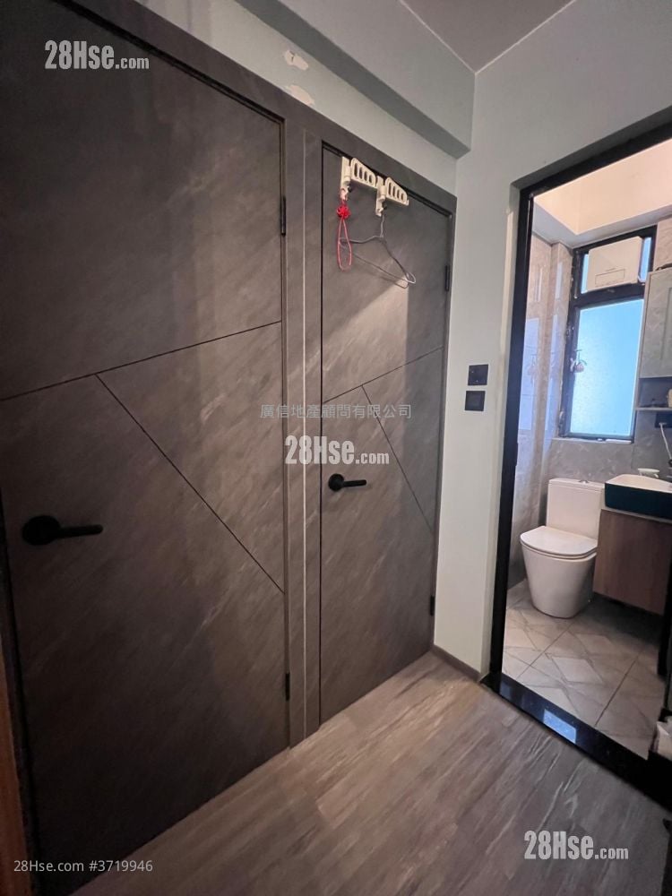 Fortune Court Sell 2 Bedrooms , 1 Bathroom 321 ft²