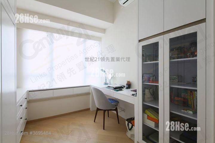 Chatham Gate Sell 4 Bedrooms , 3 Bathrooms 1,262 ft²