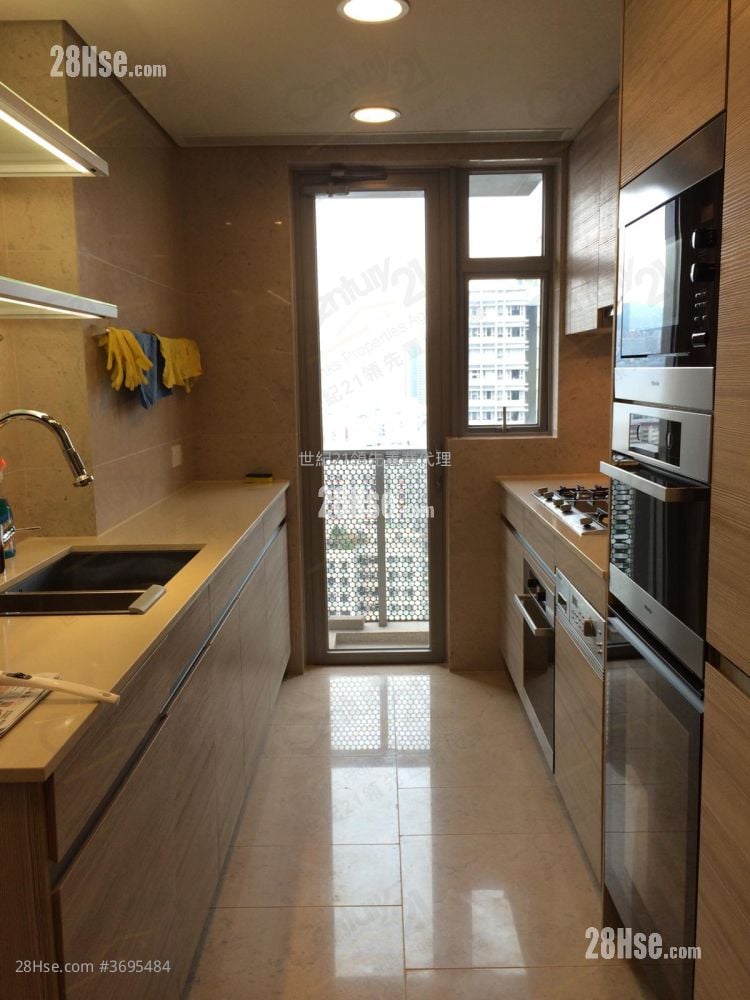 Chatham Gate Sell 4 Bedrooms , 3 Bathrooms 1,262 ft²