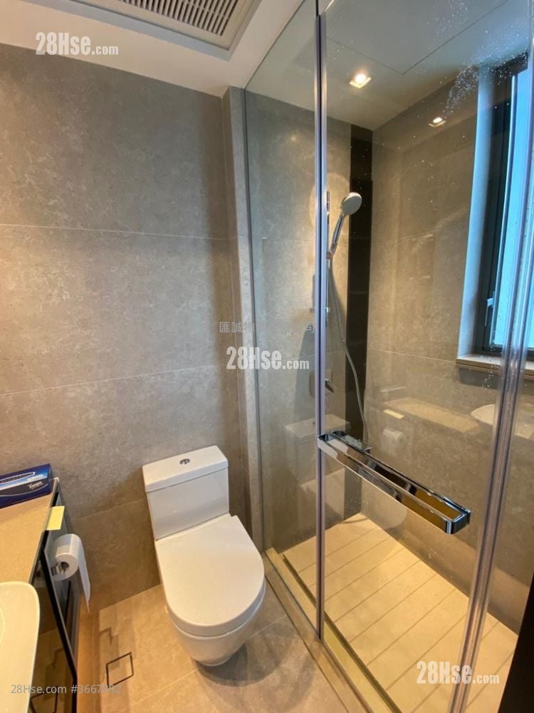 Downtown 38 Sell 1 Bedroom , 1 Bathroom 309 ft²