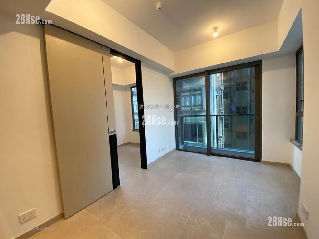 Downtown 38 Sell 1 Bedroom , 1 Bathroom 309 ft²