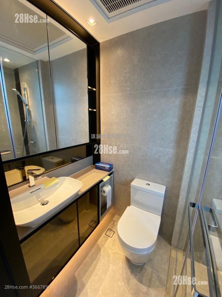 Downtown 38 Sell 1 Bedroom , 1 Bathroom 309 ft²