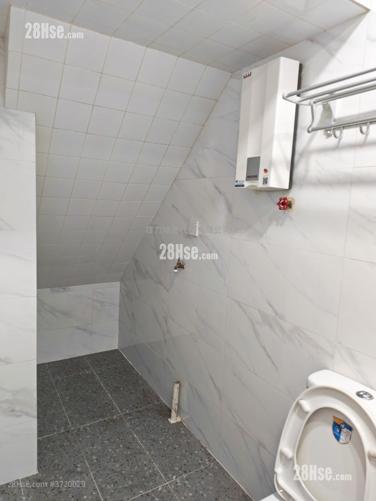 村屋 租盤 2 房 , 1 浴室 400 平方呎