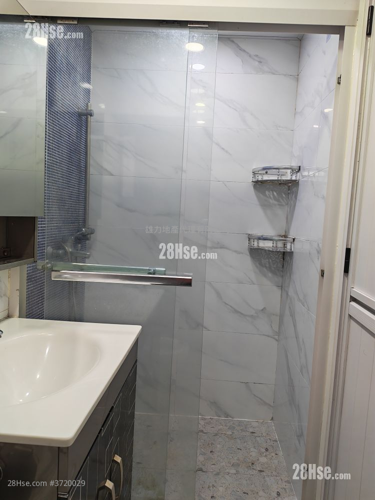 村屋 租盤 2 房 , 1 浴室 400 平方呎