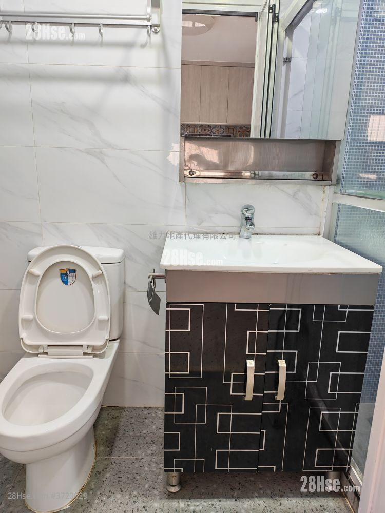 村屋 租盤 2 房 , 1 浴室 400 平方呎