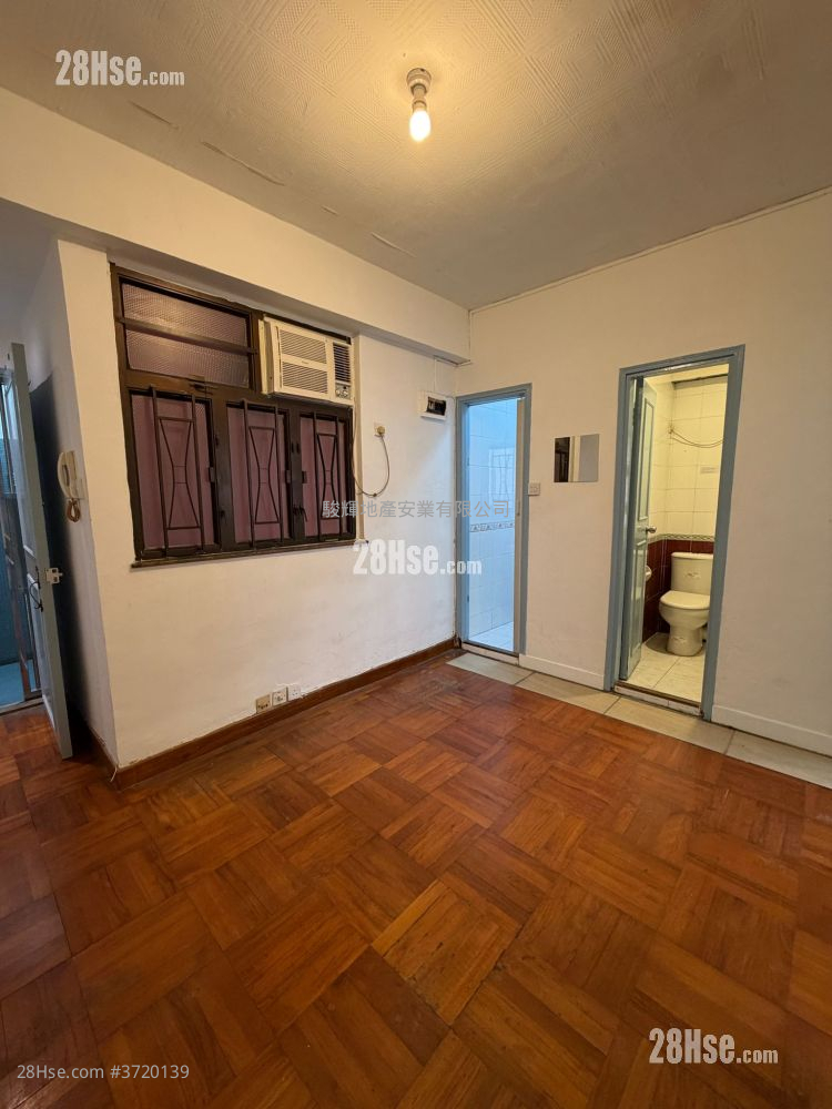 靄華大廈 售盤 2 房 , 1 浴室 321 平方呎