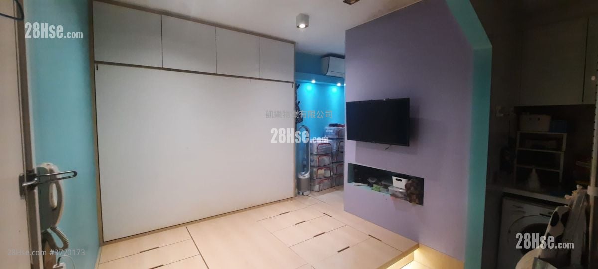 Lai Tsui Court Sell 2 Bedrooms , 1 Bathroom 287 ft²