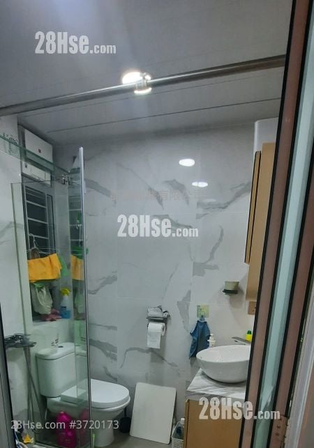 Lai Tsui Court Sell 2 Bedrooms , 1 Bathroom 287 ft²